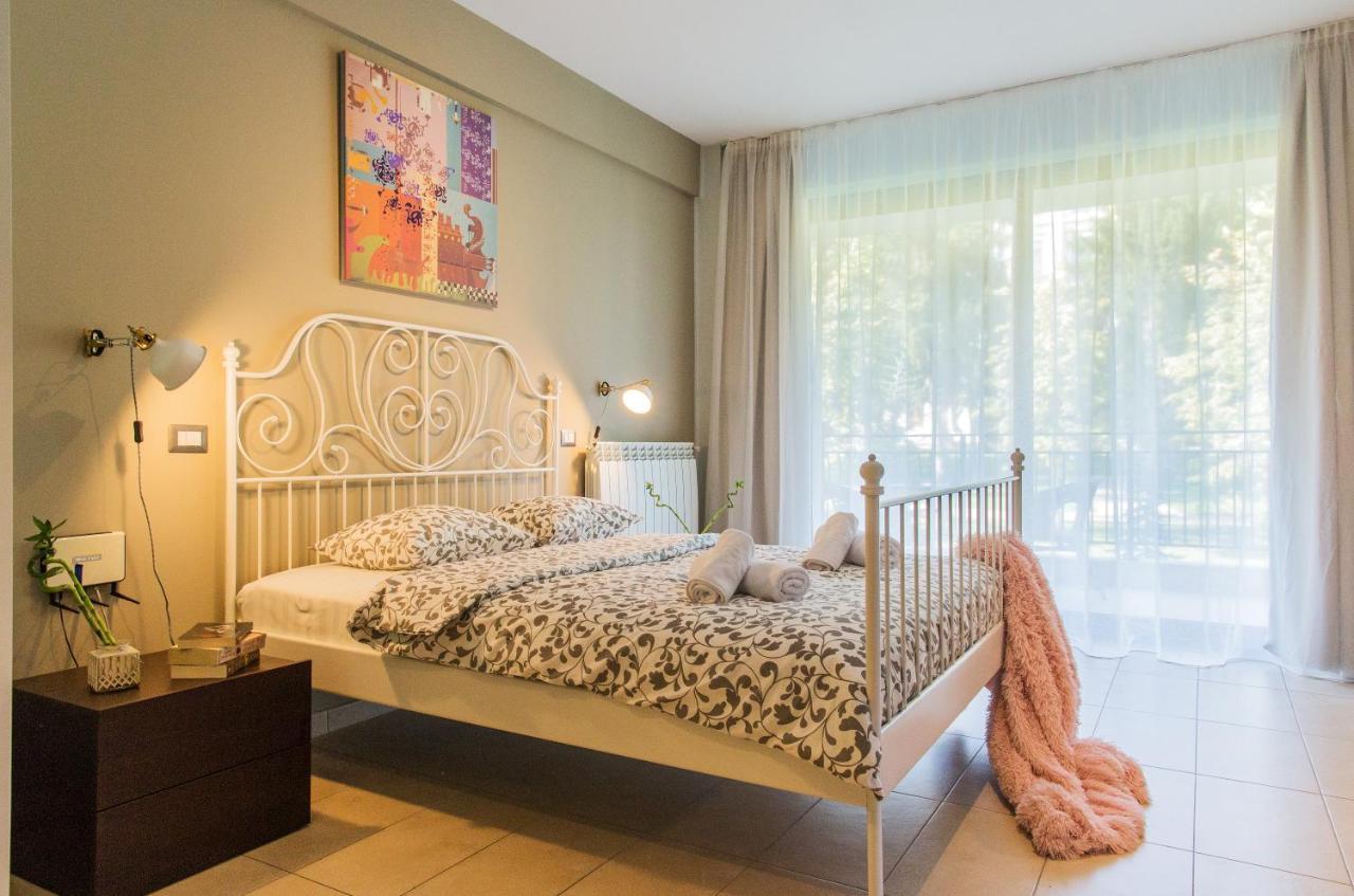 Apartamento One Love Metropolitan Gardens Studio Bucarest Exterior foto